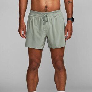 Janji Men's 5" AFO Middle Short in Glacial, Size Medium